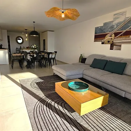 Vue Mer, Clim, Bord De L'eau Апартаменты *